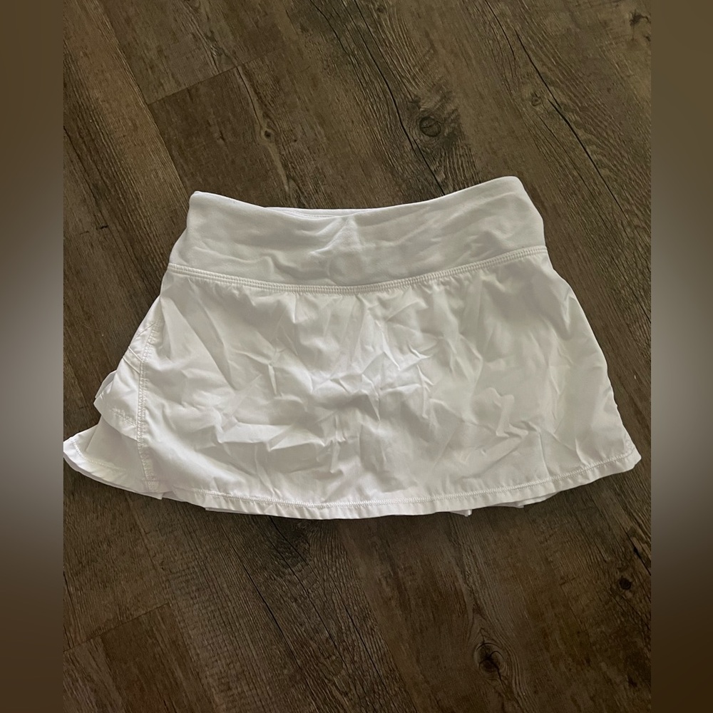 White Ivivva tennis skirt / Size: 10 (youth) / lightly worn